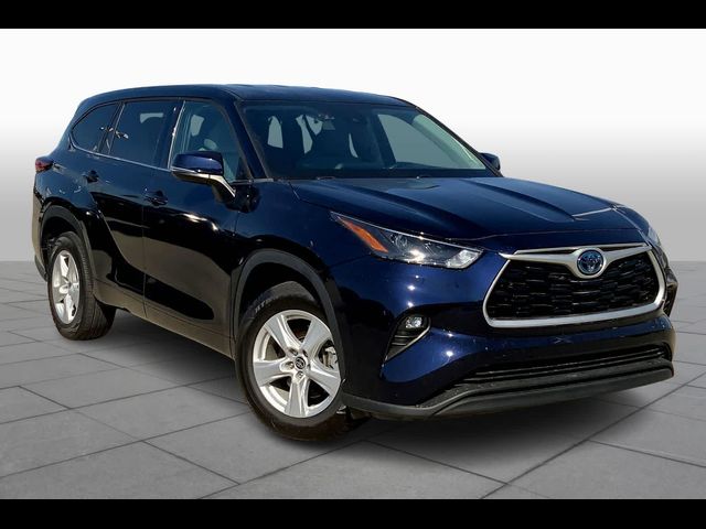 2022 Toyota Highlander Hybrid LE