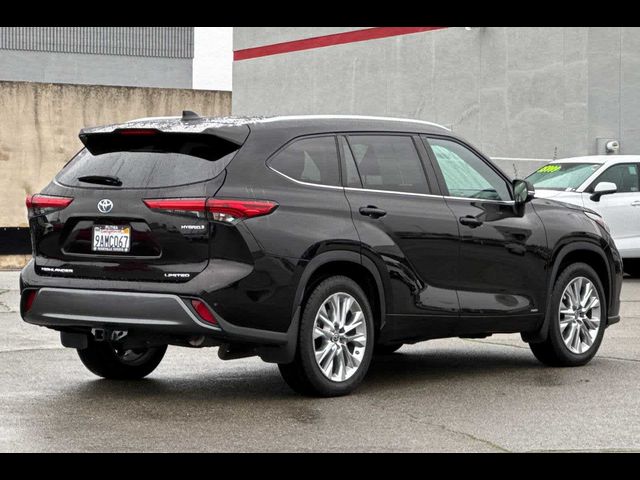 2022 Toyota Highlander Hybrid Limited