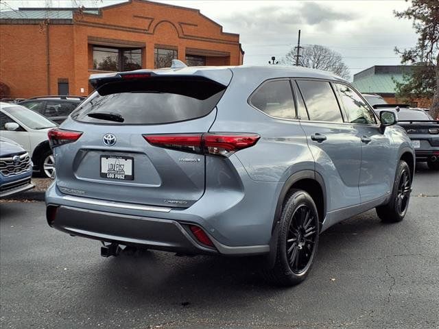 2022 Toyota Highlander Hybrid Limited