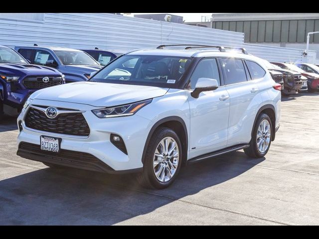 2022 Toyota Highlander Hybrid Limited