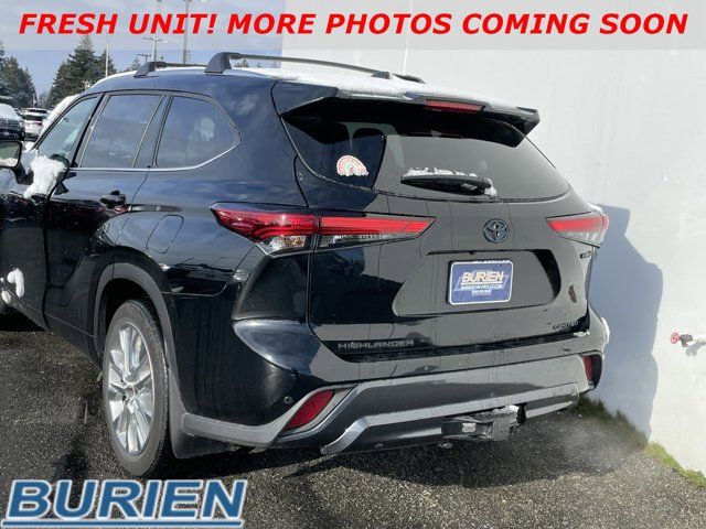 2022 Toyota Highlander Hybrid Limited