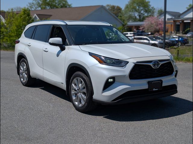 2022 Toyota Highlander Hybrid Limited