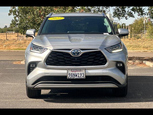 2022 Toyota Highlander Hybrid Platinum