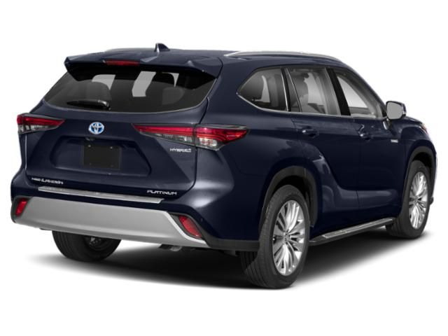 2022 Toyota Highlander Hybrid Platinum