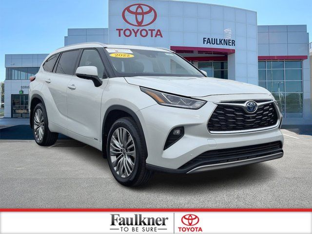 2022 Toyota Highlander Hybrid Platinum