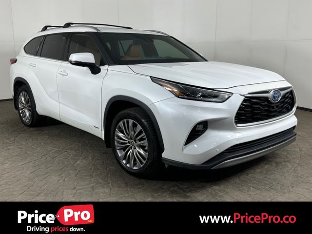 2022 Toyota Highlander Hybrid Platinum