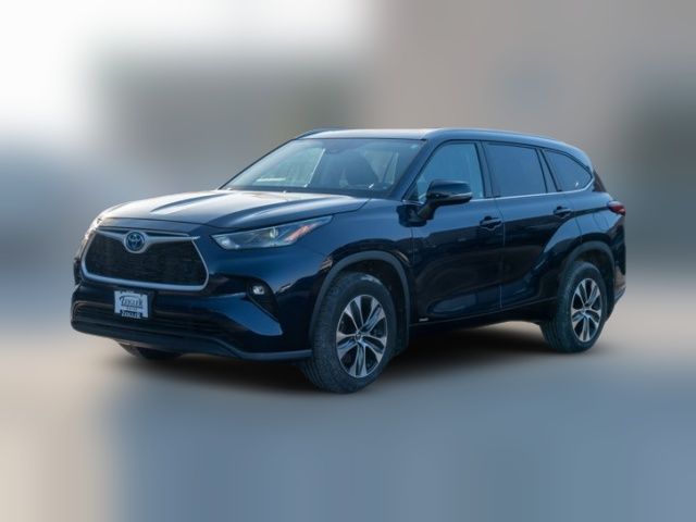 2022 Toyota Highlander Hybrid XLE