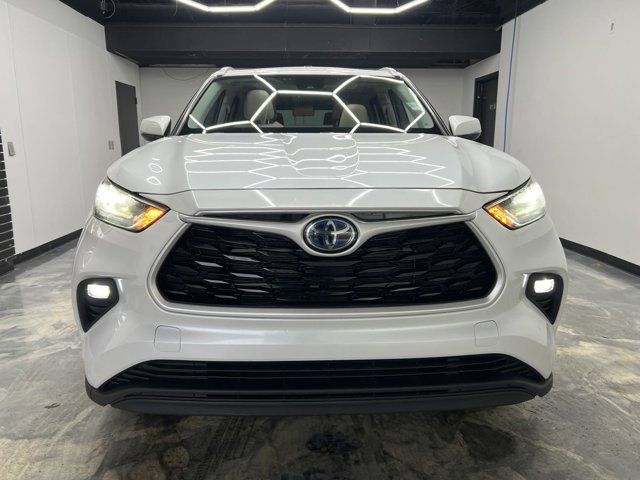 2022 Toyota Highlander Hybrid XLE