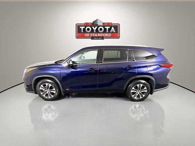 2022 Toyota Highlander Hybrid XLE