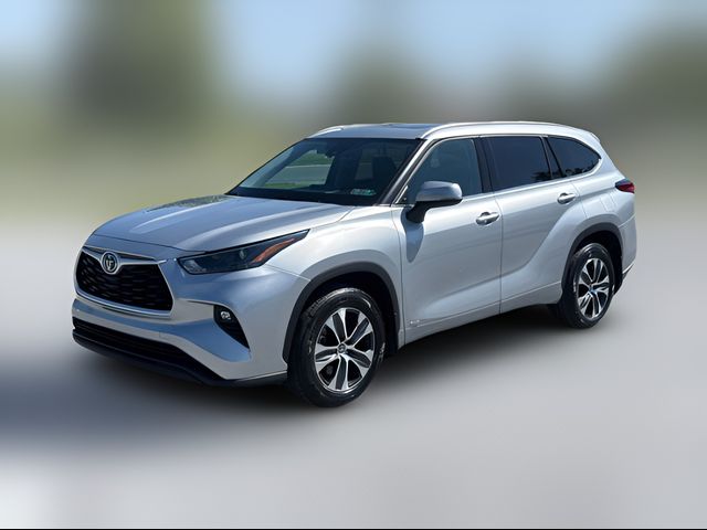 2022 Toyota Highlander Hybrid XLE