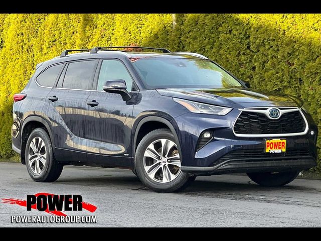 2022 Toyota Highlander Hybrid XLE