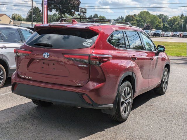 2022 Toyota Highlander Hybrid XLE