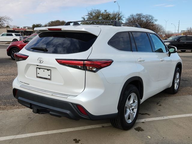 2022 Toyota Highlander L