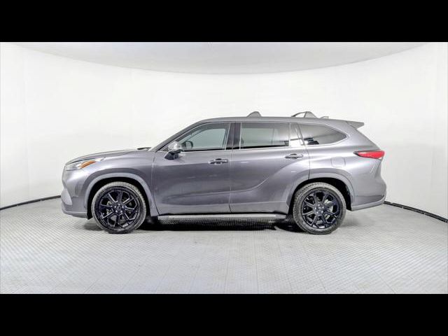 2022 Toyota Highlander L