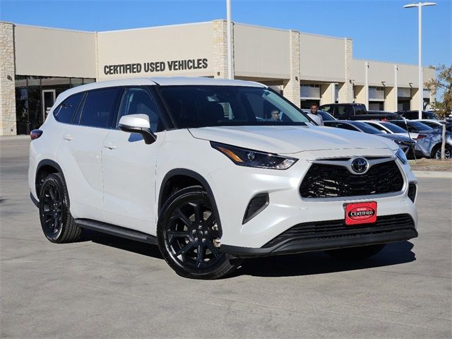 2022 Toyota Highlander L