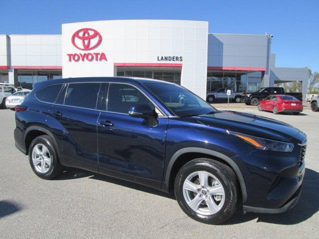 2022 Toyota Highlander L