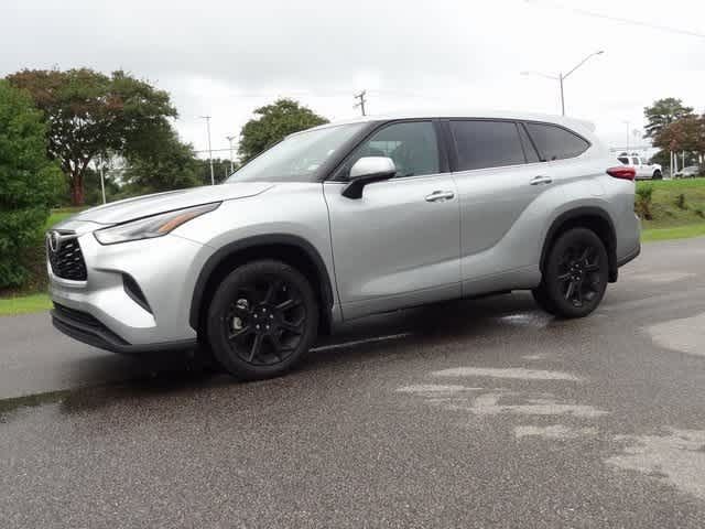 2022 Toyota Highlander L