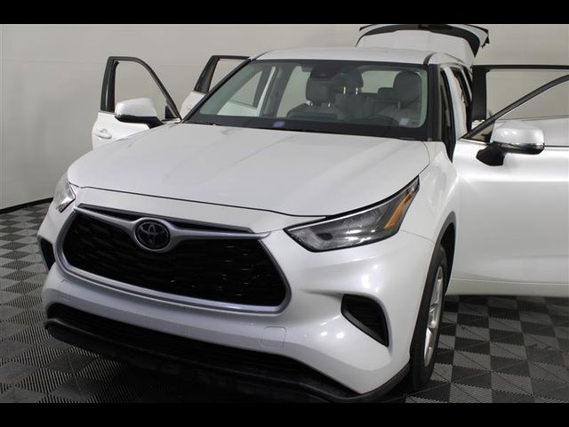 2022 Toyota Highlander L