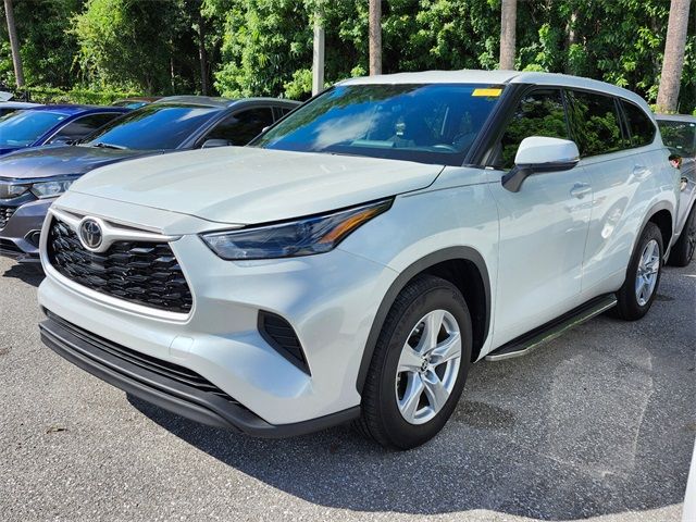 2022 Toyota Highlander L