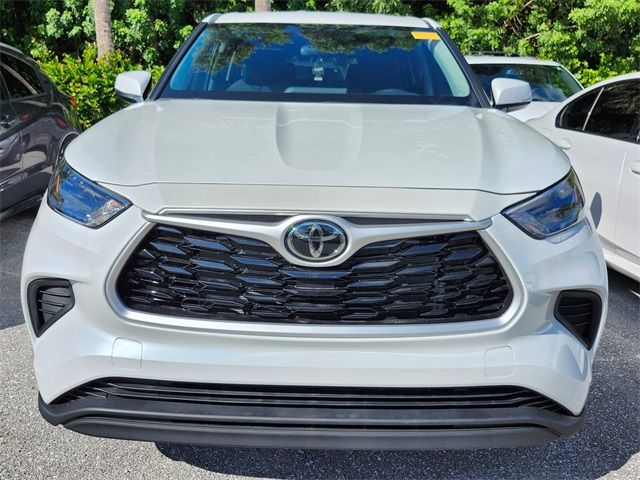 2022 Toyota Highlander L