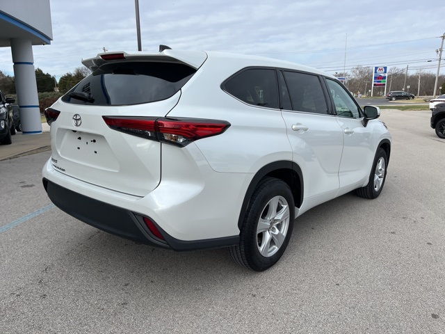 2022 Toyota Highlander L