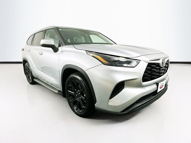 2022 Toyota Highlander L