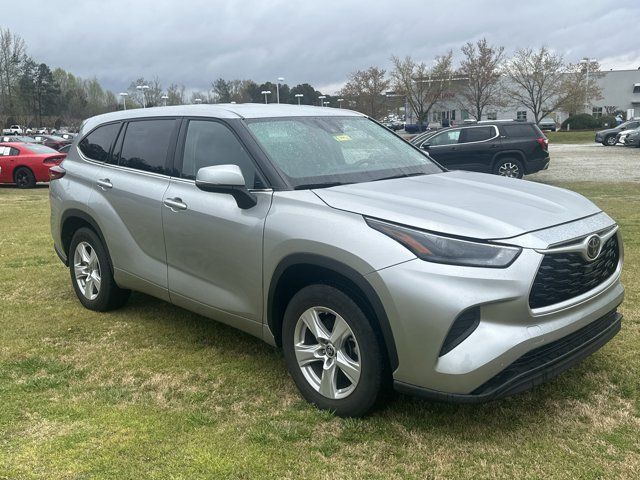 2022 Toyota Highlander L