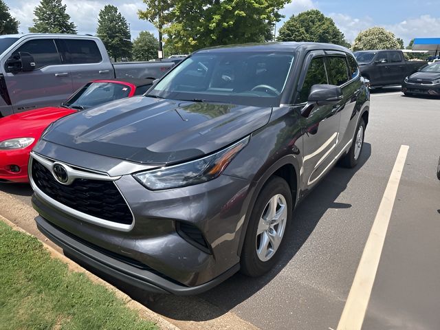 2022 Toyota Highlander L