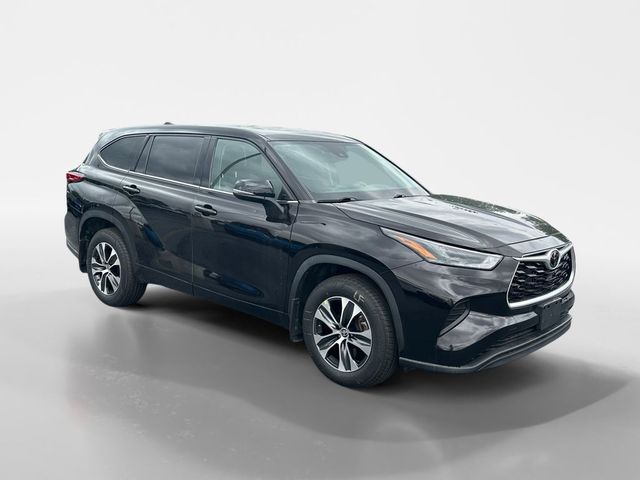 2022 Toyota Highlander L