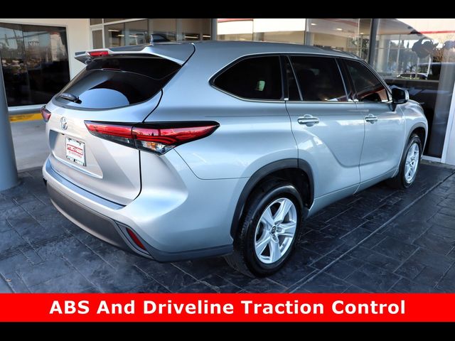 2022 Toyota Highlander L