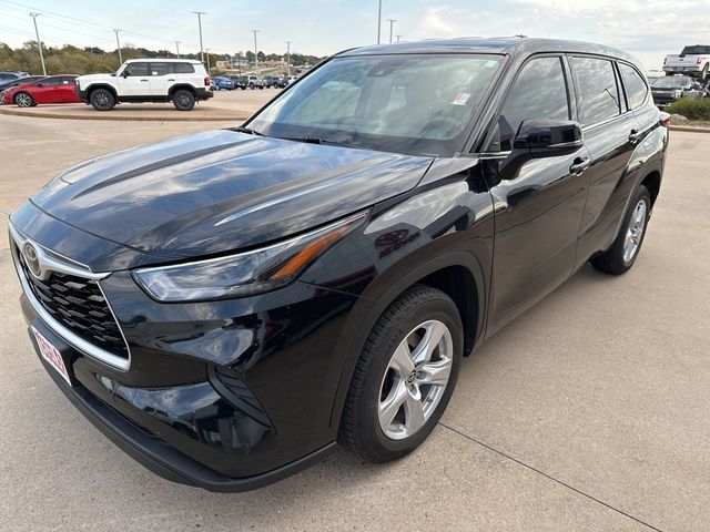 2022 Toyota Highlander L