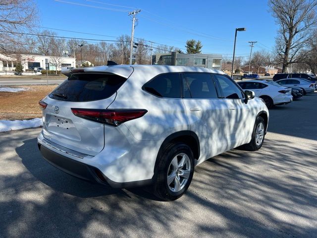 2022 Toyota Highlander L