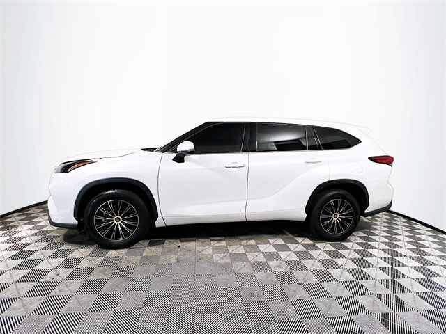 2022 Toyota Highlander L