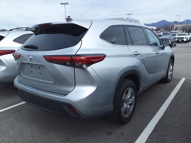 2022 Toyota Highlander L