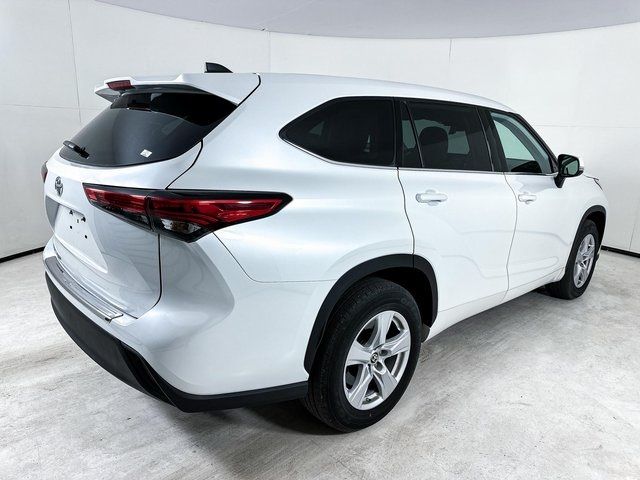 2022 Toyota Highlander L