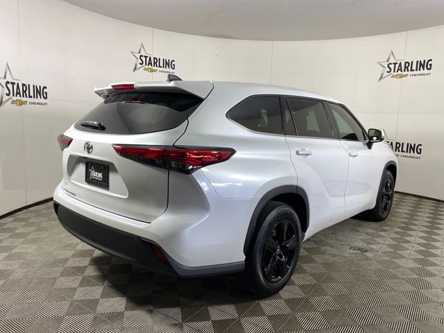 2022 Toyota Highlander L