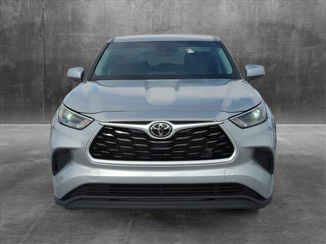 2022 Toyota Highlander L