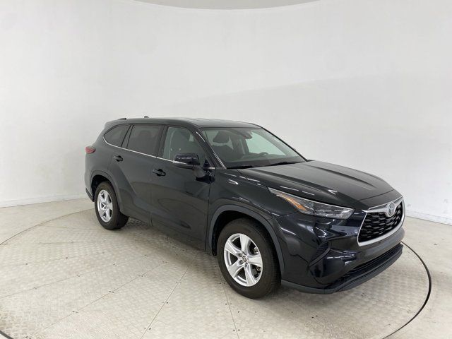 2022 Toyota Highlander L