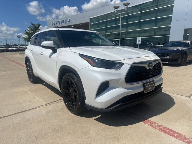 2022 Toyota Highlander L