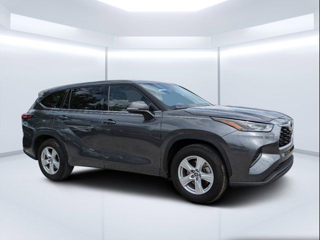 2022 Toyota Highlander L