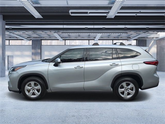 2022 Toyota Highlander L