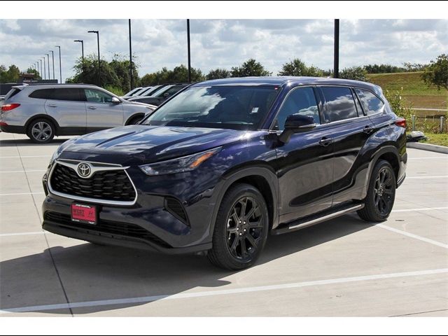 2022 Toyota Highlander L