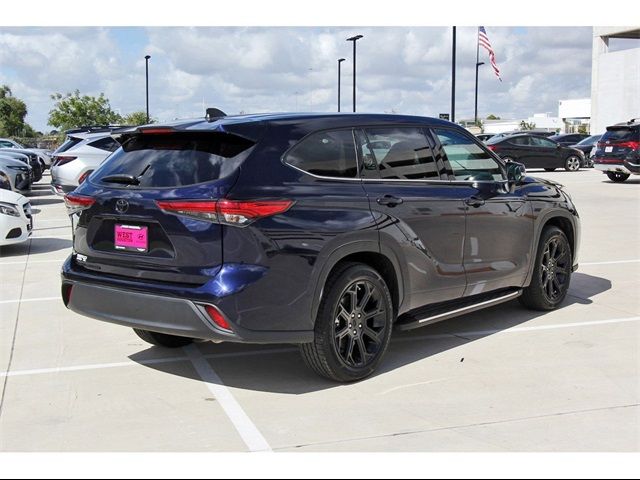 2022 Toyota Highlander L