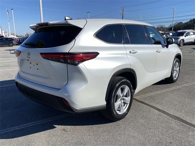 2022 Toyota Highlander L