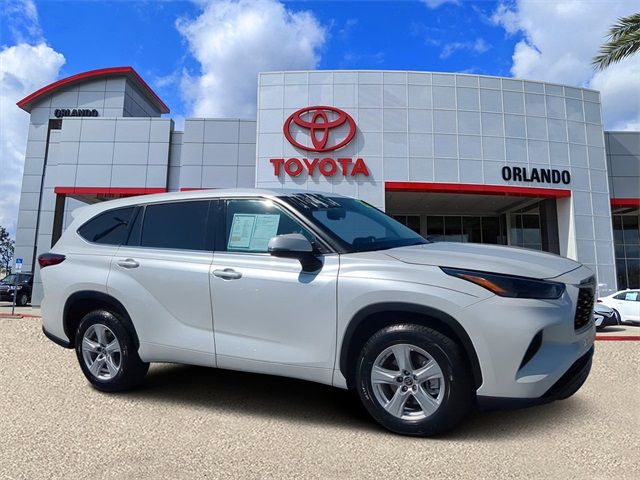 2022 Toyota Highlander L