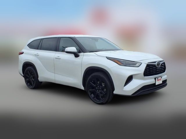 2022 Toyota Highlander L