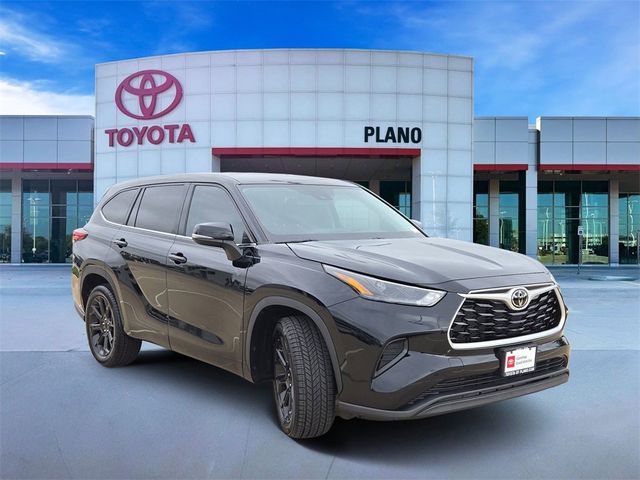 2022 Toyota Highlander L