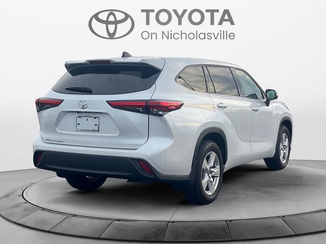 2022 Toyota Highlander L