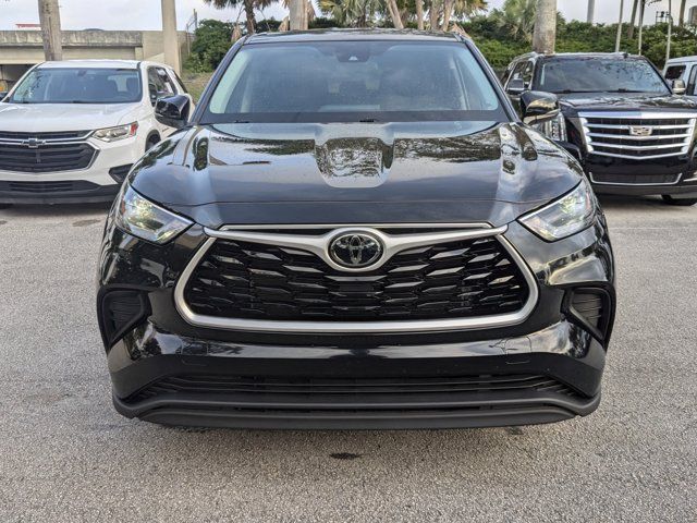 2022 Toyota Highlander L