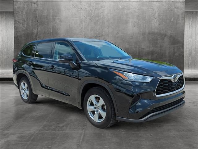 2022 Toyota Highlander L